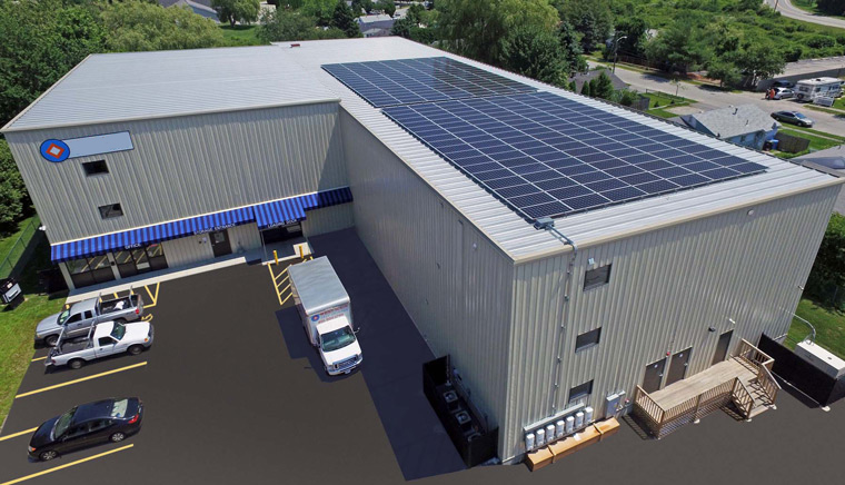 telhado transportadora com paineis fotovoltaicos